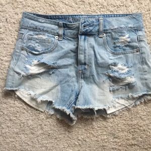 Distressed high waisted light wash jean short